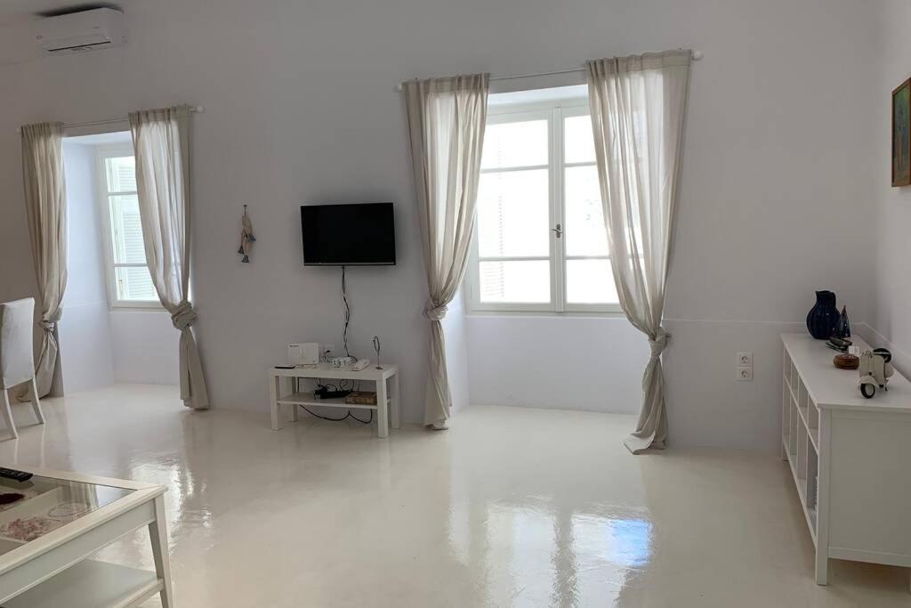 Ferienwohnung Ευημερία Ándros Exterior foto